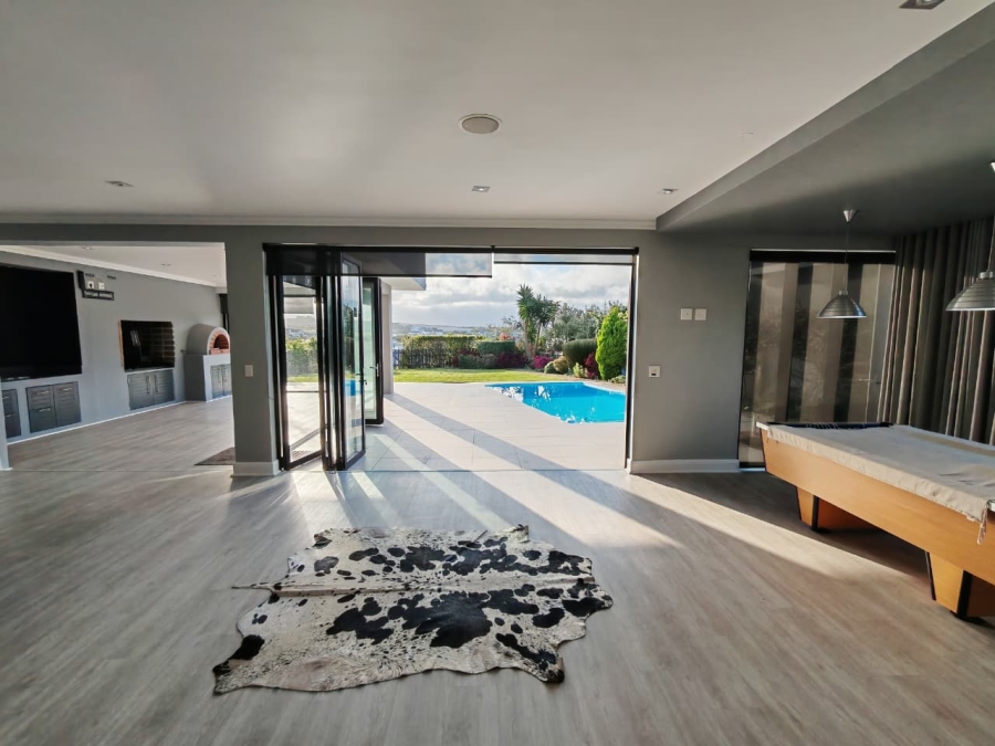 4 Bedroom Property for Sale in Oubaai Western Cape